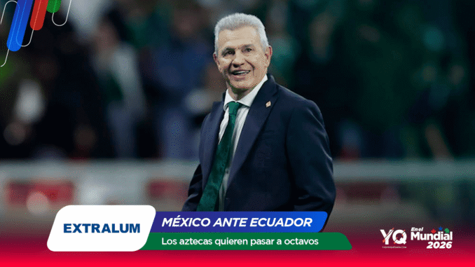 Smiling man in a dark suit and green tie on a sports field, with colorful graphic overlay showing 'MÉXICO ANTE ECUADOR' in the foreground.