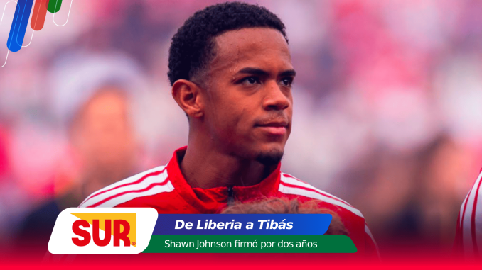 Portrait of a man in a red athletic jacket on a news banner with SUR logo and headline 'De Liberia a Tibás'