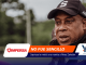 Man wearing a black cap looks off to the side as bold campaign banners with the phrases 'NO FUE SENCILLO' and a subtitle overlay cover the lower part of the frame.