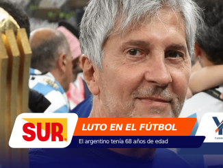 Close-up of a grey-haired man at a sports event, with a SUR banner and the headline 'Luto en el fútbol' in the foreground.